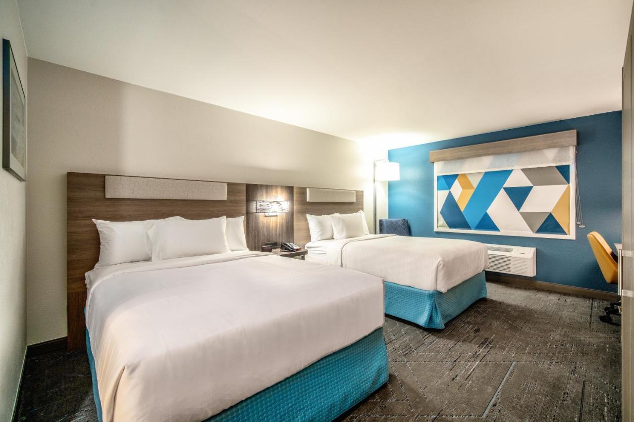 Holiday Inn Express & Suites Phoenix - Mesa West By Ihg Exterior foto